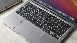 macOS 11.3-Code verursacht Panik, dass einige Apple M1-MacBooks eine ihrer besten Funktionen verlieren könnten