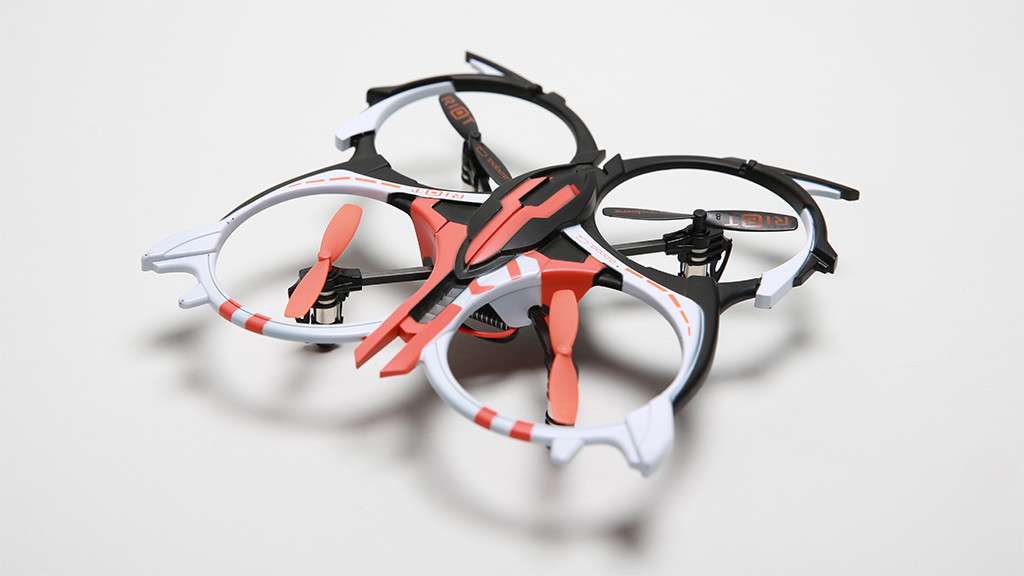 Acme Zoopa Q165 Riot: Supergünstige Drohne im Test