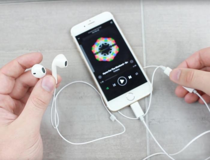 Video: Das könnten Apples Lightning EarPods sein